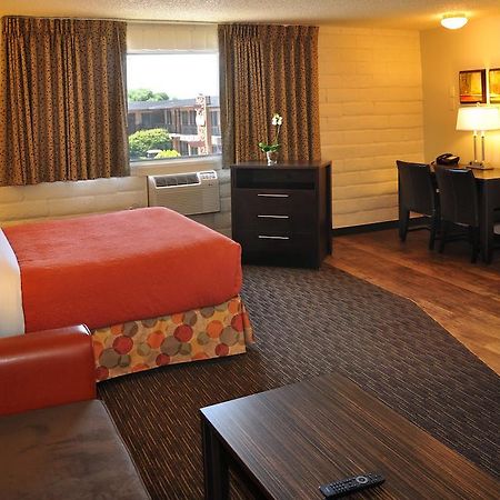 Cimarron Inn קלאמאת' פולס חדר תמונה