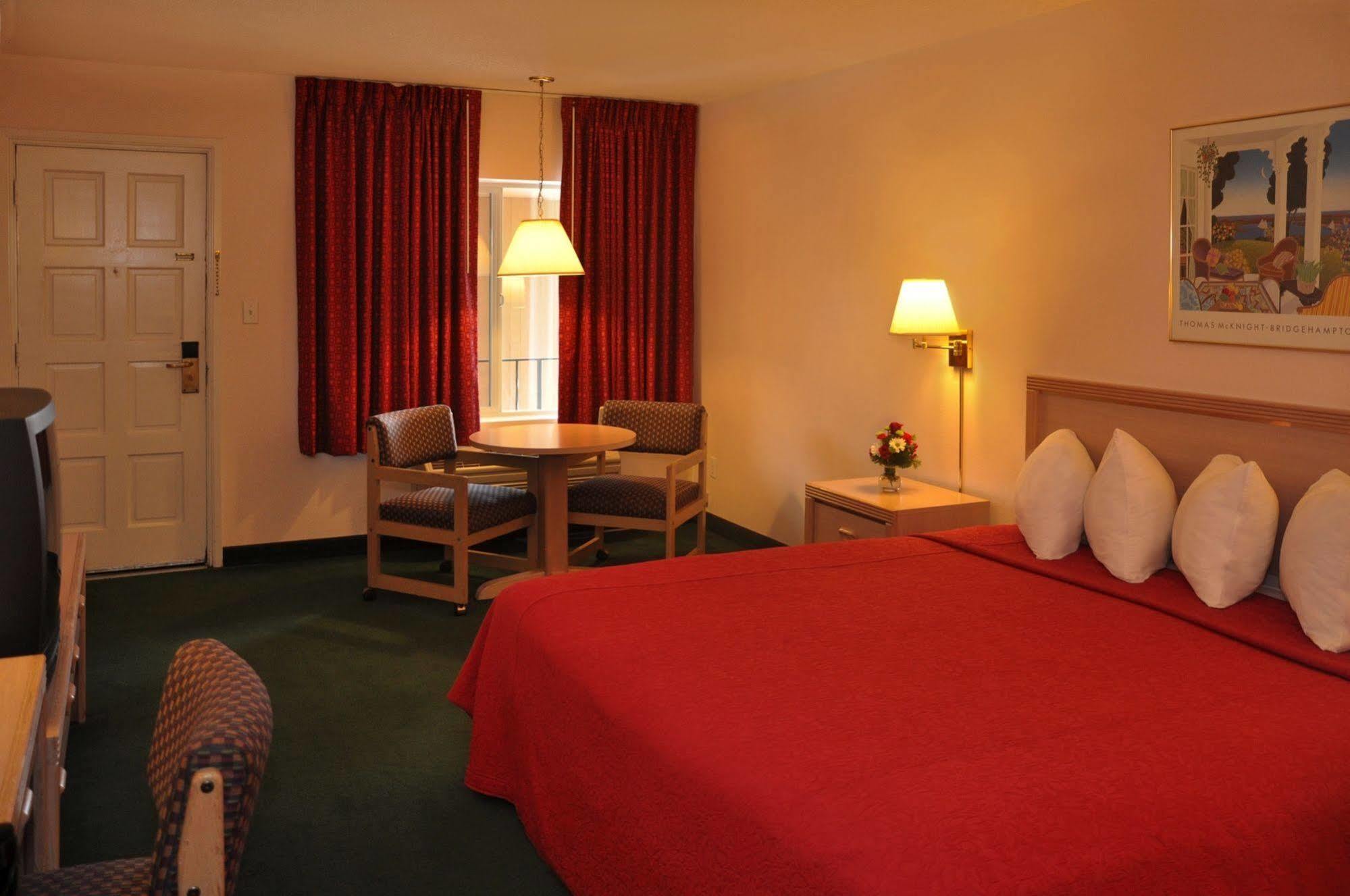 Cimarron Inn קלאמאת' פולס מראה חיצוני תמונה