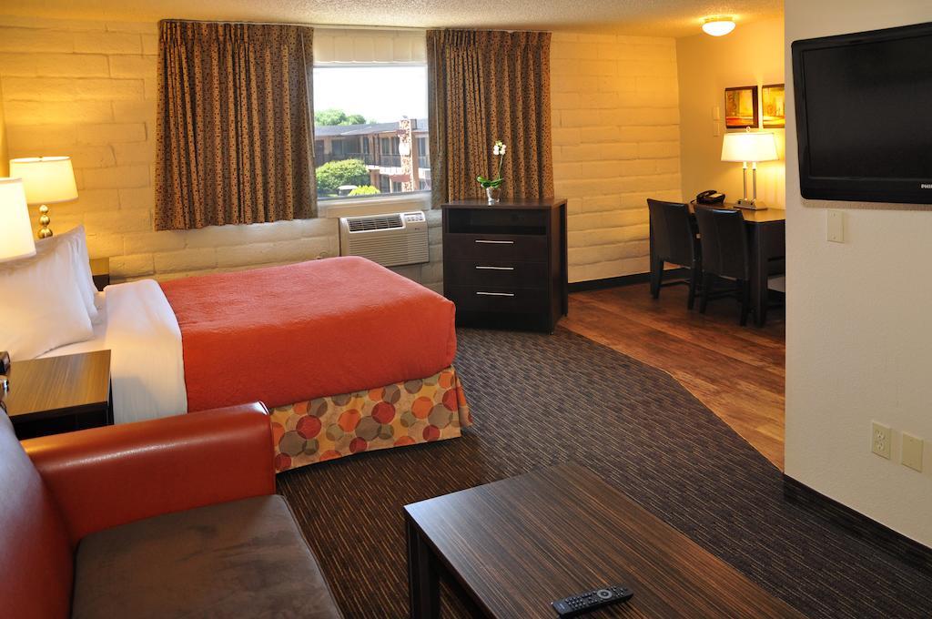 Cimarron Inn קלאמאת' פולס חדר תמונה